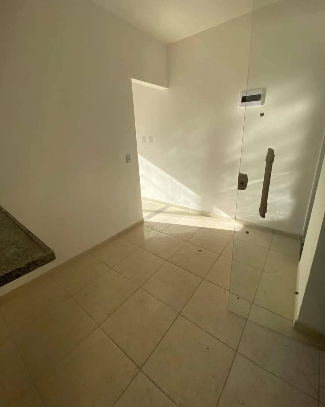 Casa de 2 quartos, no bairro Laranjal, em São Gonçalo | Eu Corretor