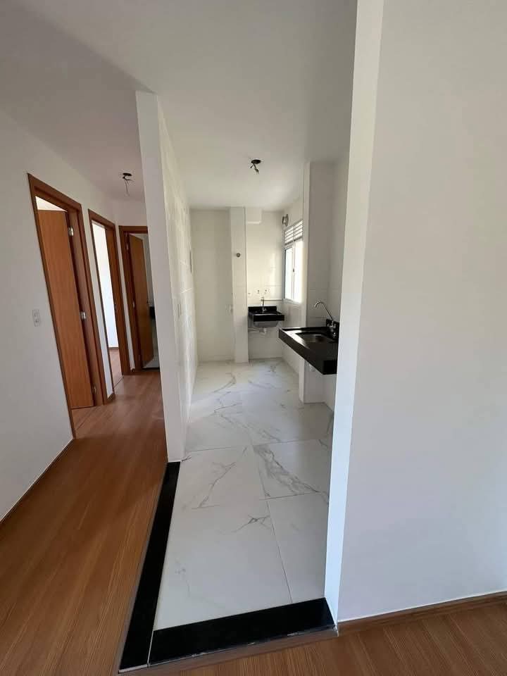 Apartamento de 2 quartos, no bairro Rio do Ouro, em São Gonçalo | Eu Corretor