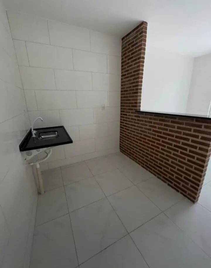Casa de 1 quarto, no bairro Laranjal, em São Gonçalo | Eu Corretor