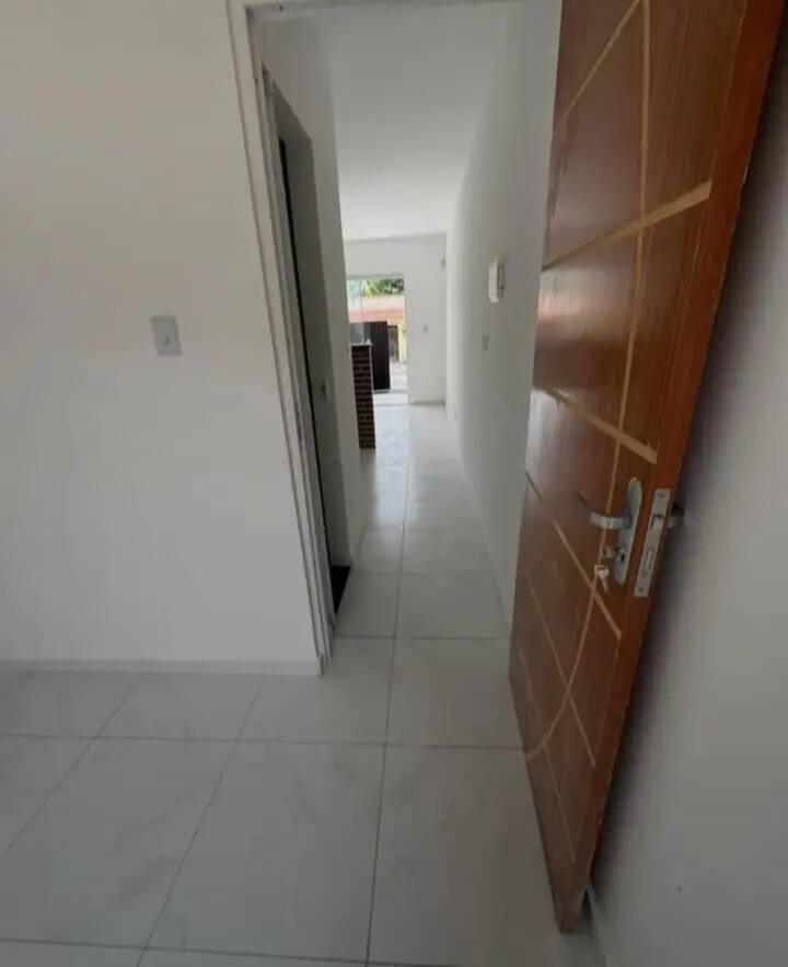 Casa de 1 quarto, no bairro Laranjal, em São Gonçalo | Eu Corretor