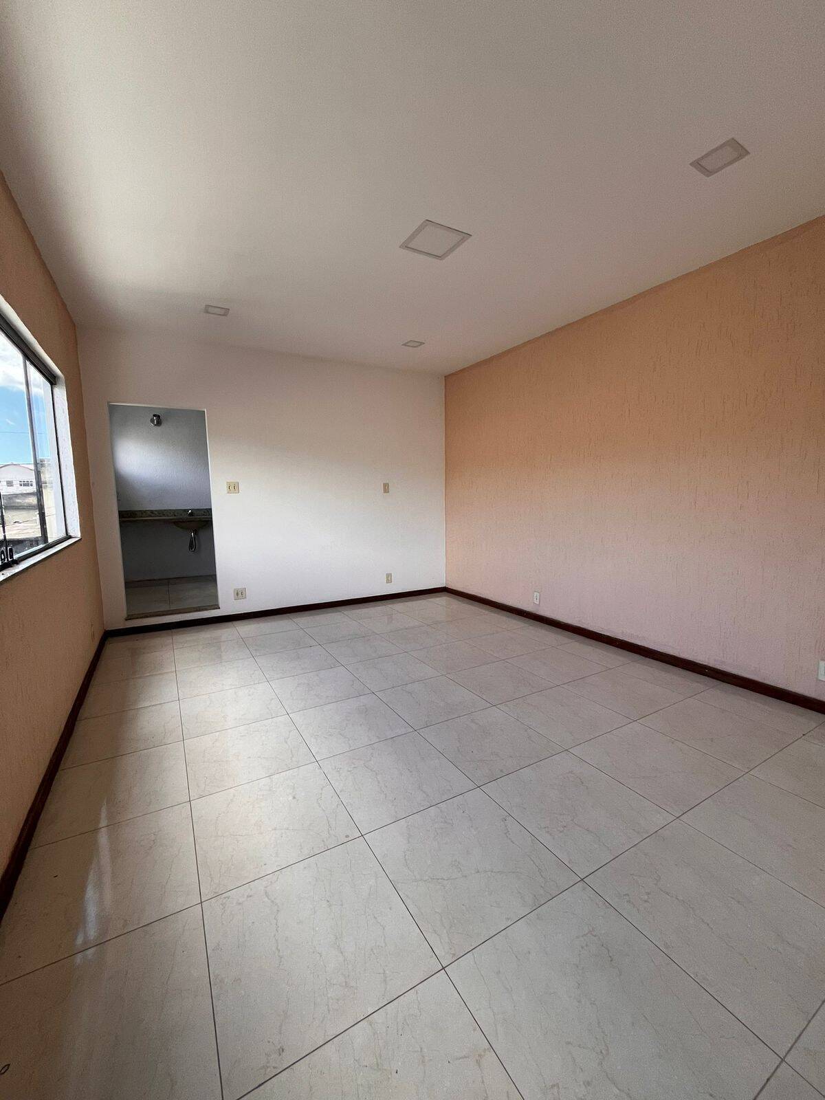 Casa de 2 quartos, no bairro Galo Branco, em São Gonçalo | Eu Corretor