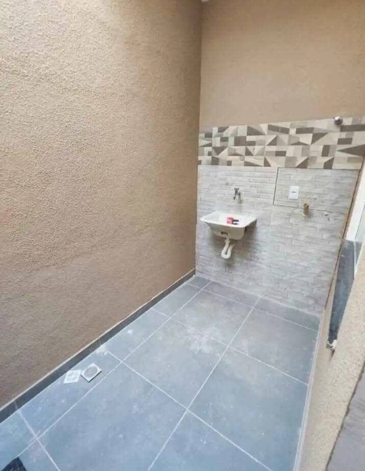 Casa de 1 quarto, no bairro Laranjal, em São Gonçalo | Eu Corretor