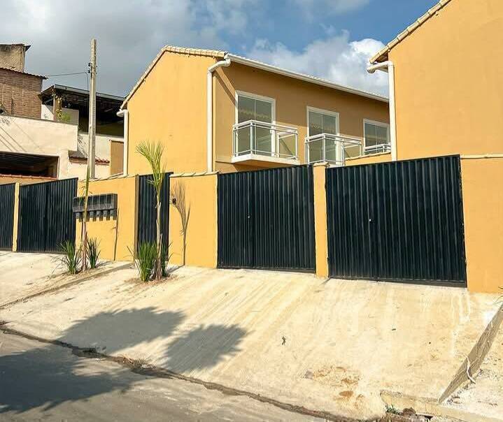 Casa de 2 quartos, no bairro Laranjal, em São Gonçalo | Eu Corretor