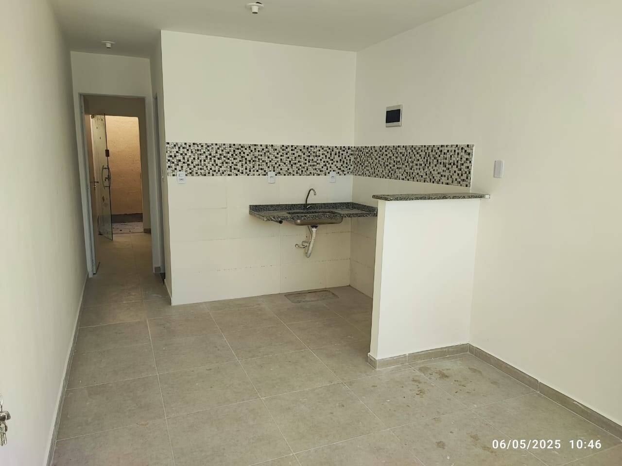 Casa de 1 quarto, no bairro Raul Veiga, em São Gonçalo | Eu Corretor