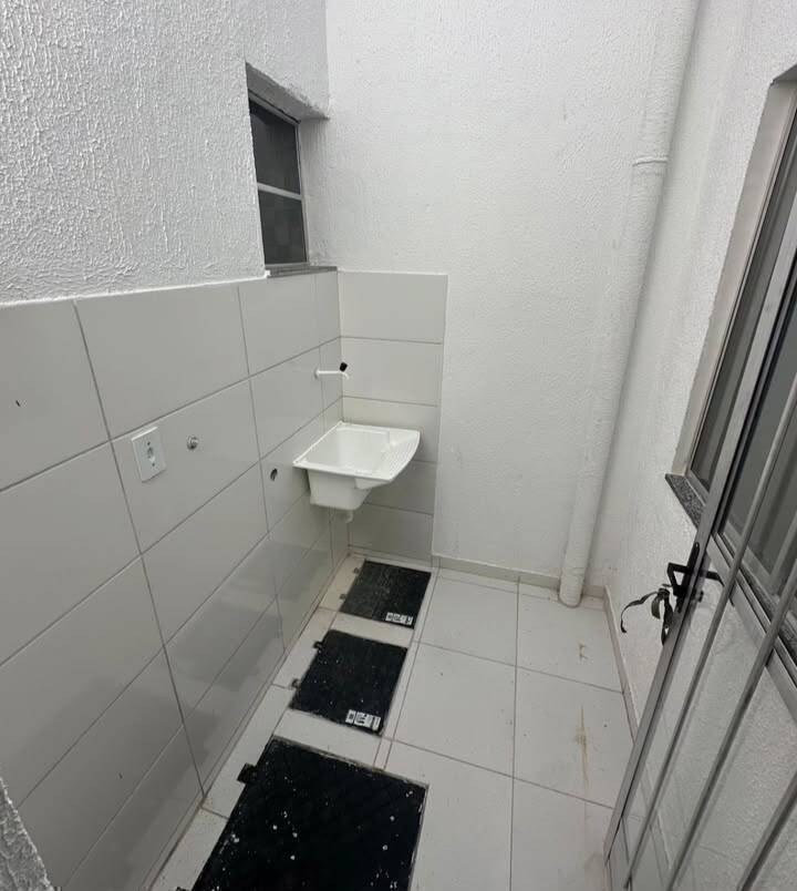 Casa de 1 quarto, no bairro Vista Alegre, em São Gonçalo | Eu Corretor
