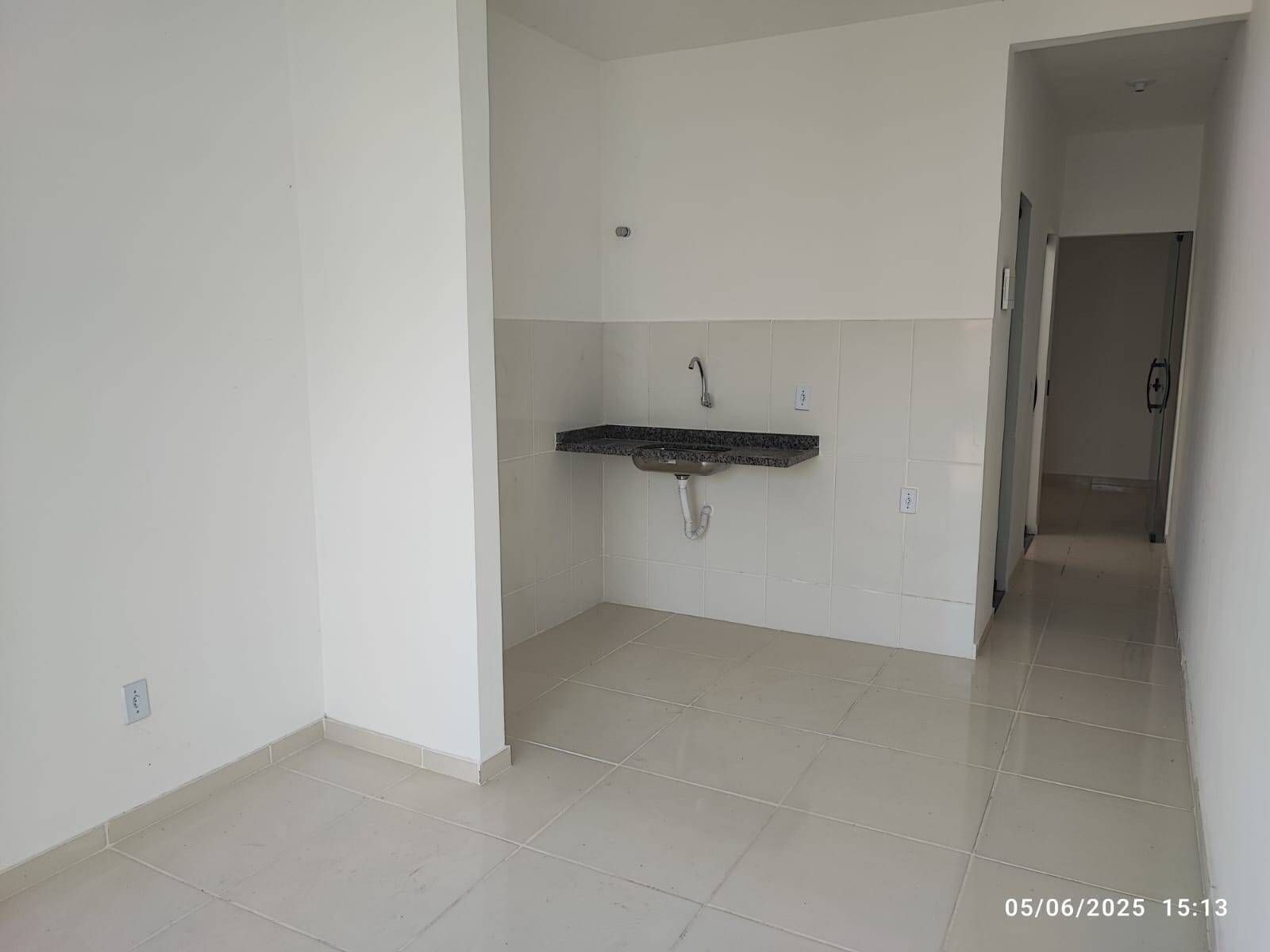 Casa de 1 quarto, no bairro Laranjal, em São Gonçalo | Eu Corretor