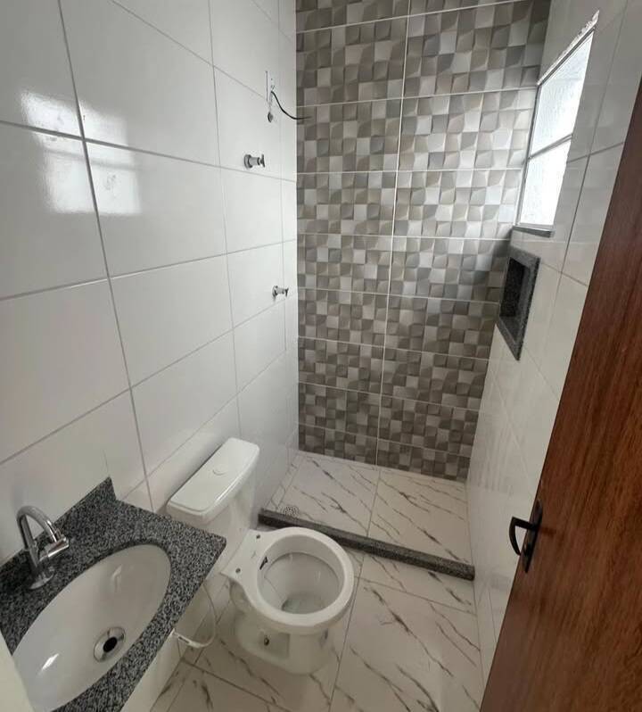 Casa de 1 quarto, no bairro Monjolos, em São Gonçalo | Eu Corretor