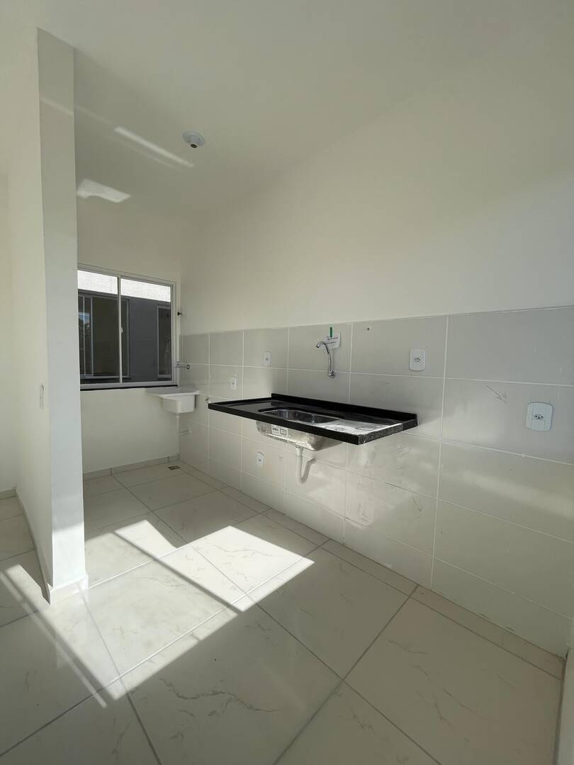 Casa de 1 quarto, no bairro Laranjal, em São Gonçalo | Eu Corretor