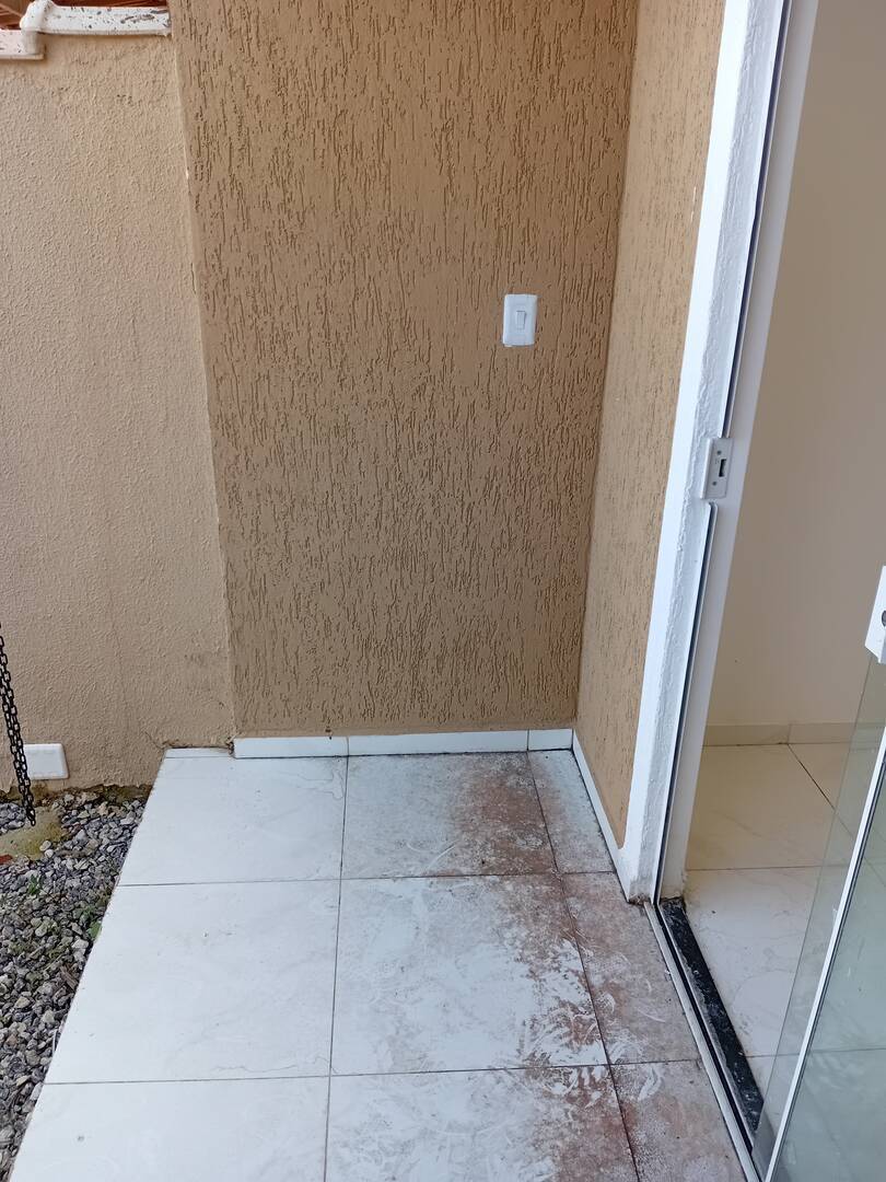 Casa de 1 quarto, no bairro Laranjal, em São Gonçalo | Eu Corretor