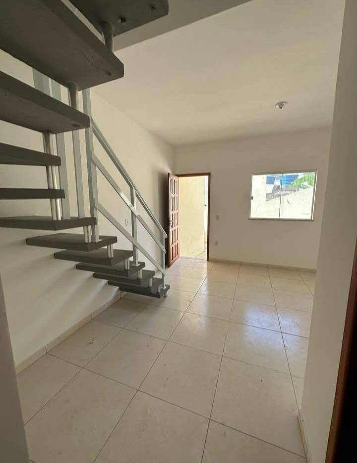 Casa de 2 quartos, no bairro Raul Veiga, em São Gonçalo | Eu Corretor