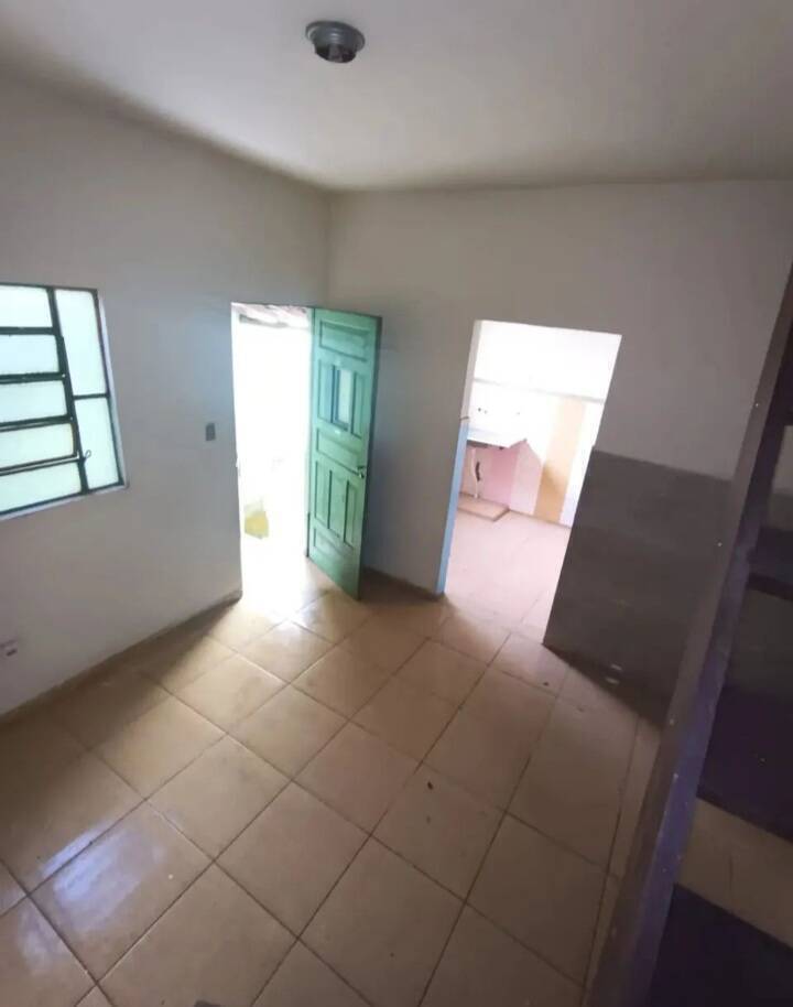 Casa de 1 quarto, no bairro Raul Veiga, em São Gonçalo | Eu Corretor