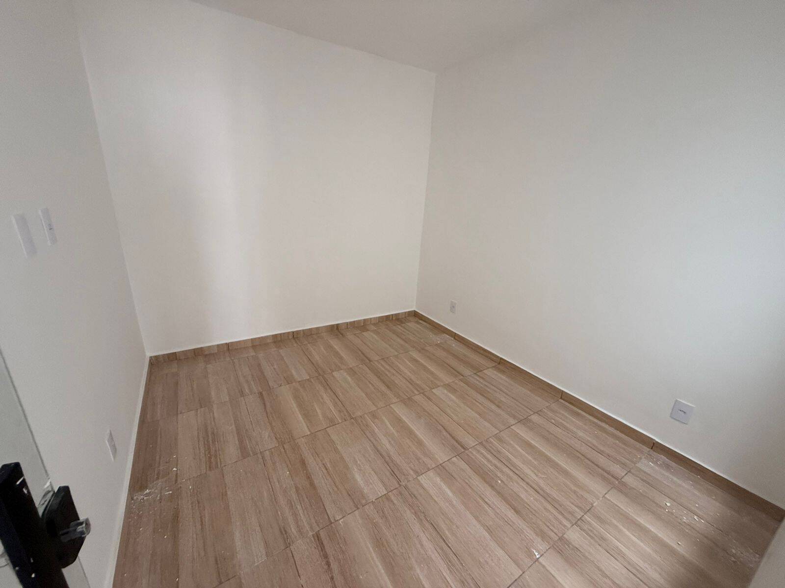 Casa de 1 quarto, no bairro Monjolos, em São Gonçalo | Eu Corretor