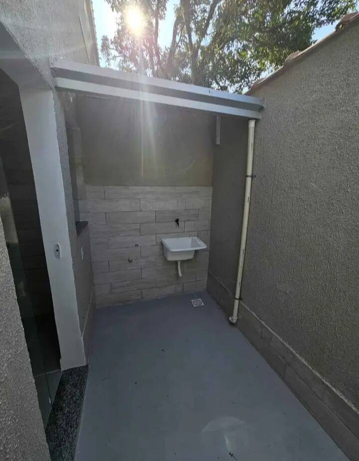 Casa de 2 quartos, no bairro Ipiíba, em São Gonçalo | Eu Corretor