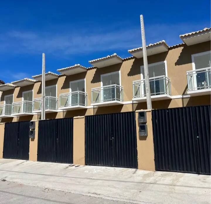 Casa de 2 quartos, no bairro Laranjal, em São Gonçalo | Eu Corretor