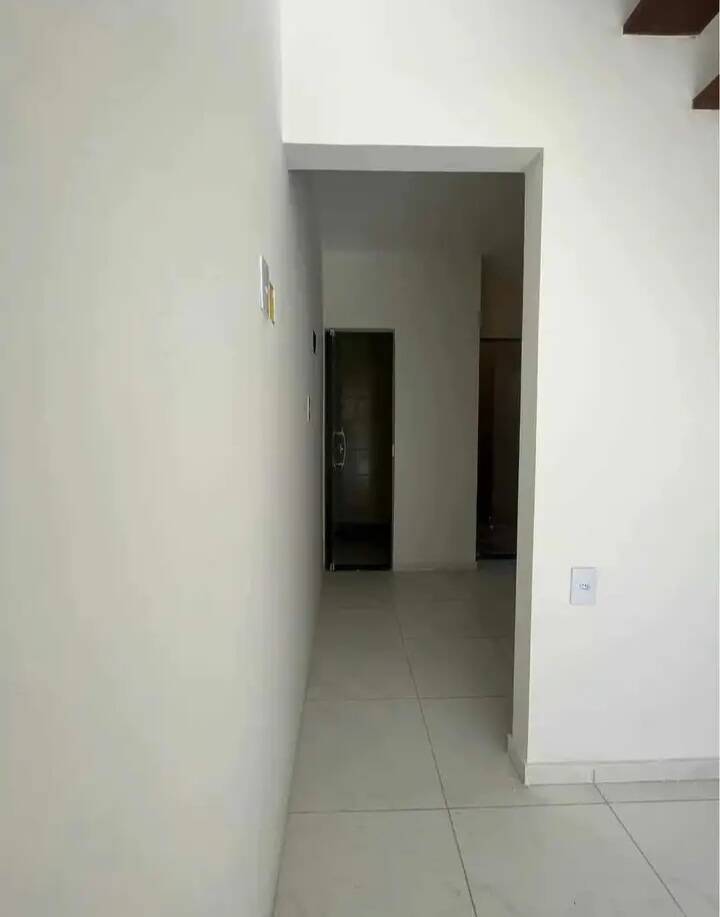 Casa de 2 quartos, no bairro Laranjal, em São Gonçalo | Eu Corretor