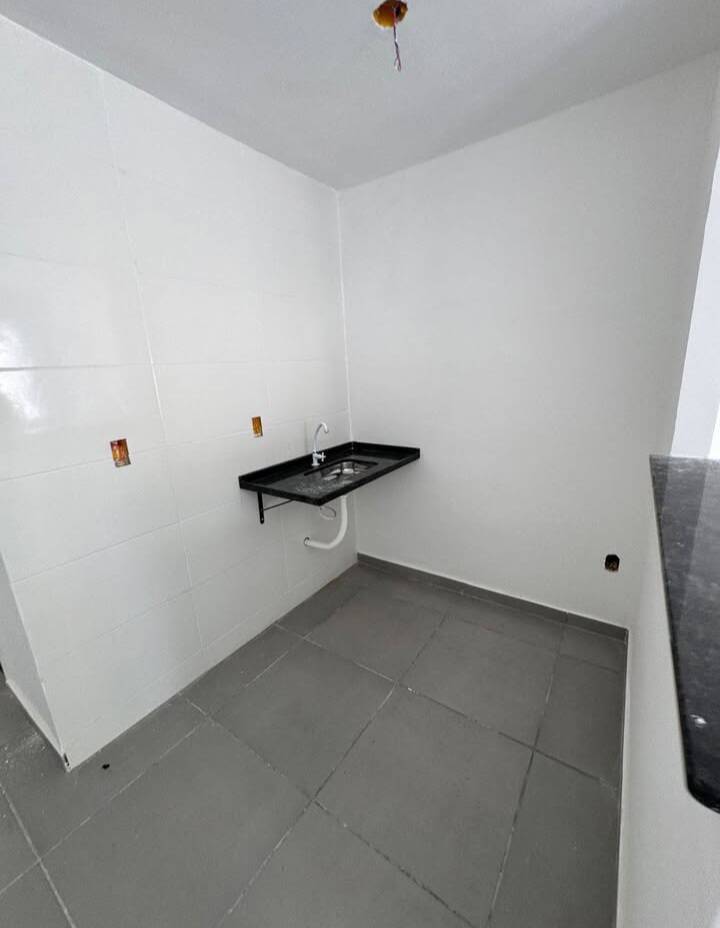 Casa de 1 quarto, no bairro Laranjal, em São Gonçalo | Eu Corretor