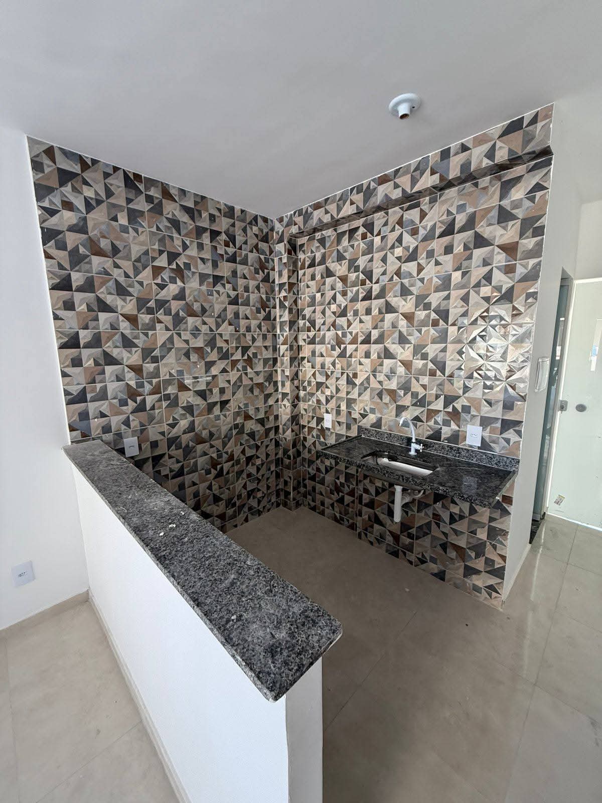 Casa de 1 quarto, no bairro Pacheco, em São Gonçalo | Eu Corretor