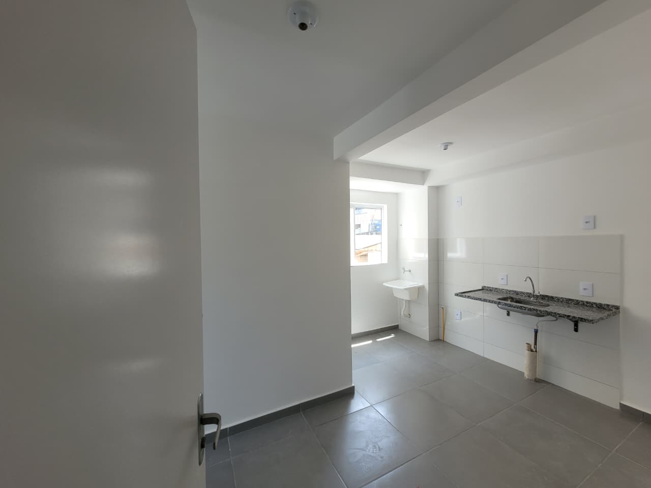 Apartamento de 2 quartos, no bairro Laranjal, em São Gonçalo | Eu Corretor