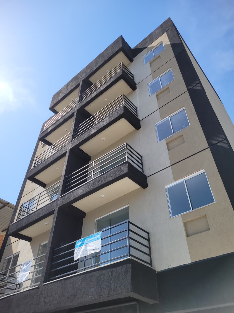 Apartamento de 2 quartos, no bairro Laranjal, em São Gonçalo | Eu Corretor