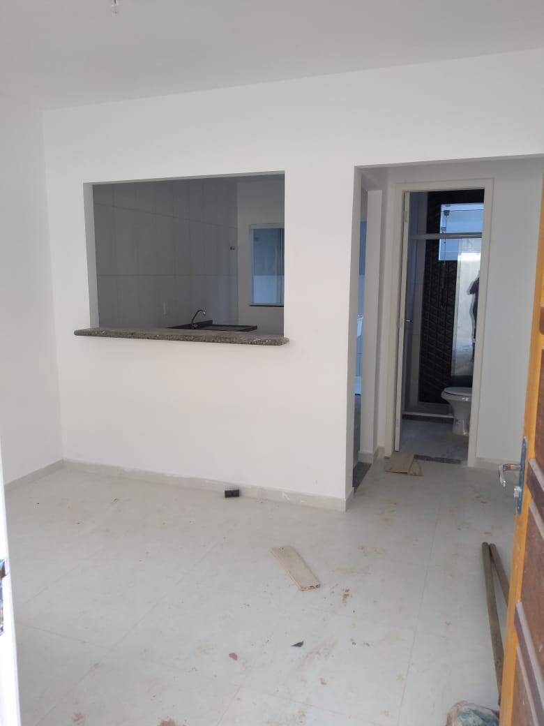 Casa de 2 quartos, no bairro Trindade, em São Gonçalo | Eu Corretor