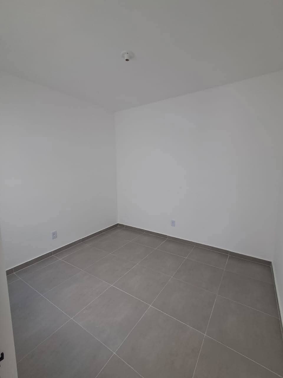 Casa de 1 quarto, no bairro Monjolos, em São Gonçalo | Eu Corretor