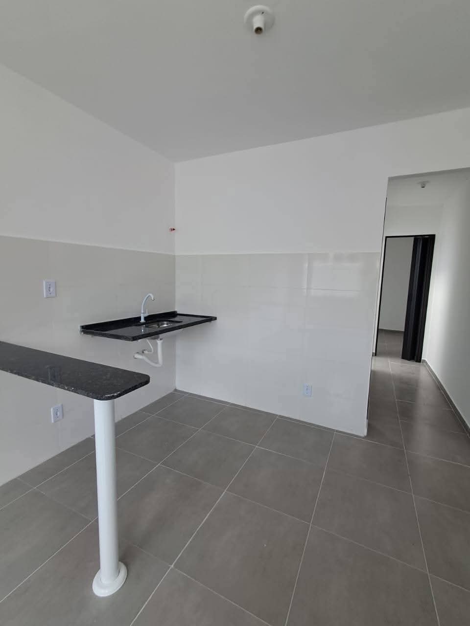 Casa de 1 quarto, no bairro Monjolos, em São Gonçalo | Eu Corretor