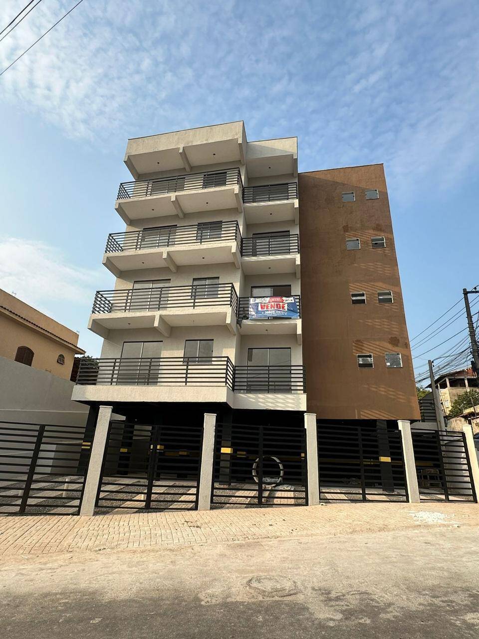 Casa de 2 quartos, no bairro Laranjal, em São Gonçalo | Eu Corretor