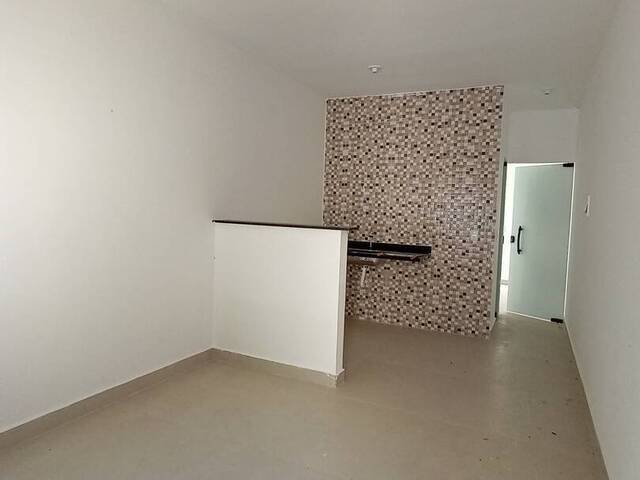 Casa para Venda em São Gonçalo - 2