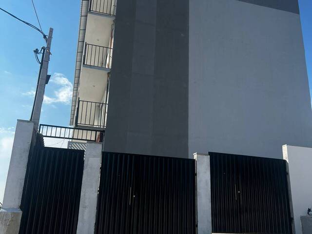 #167 - Apartamento para Venda em São Gonçalo - RJ