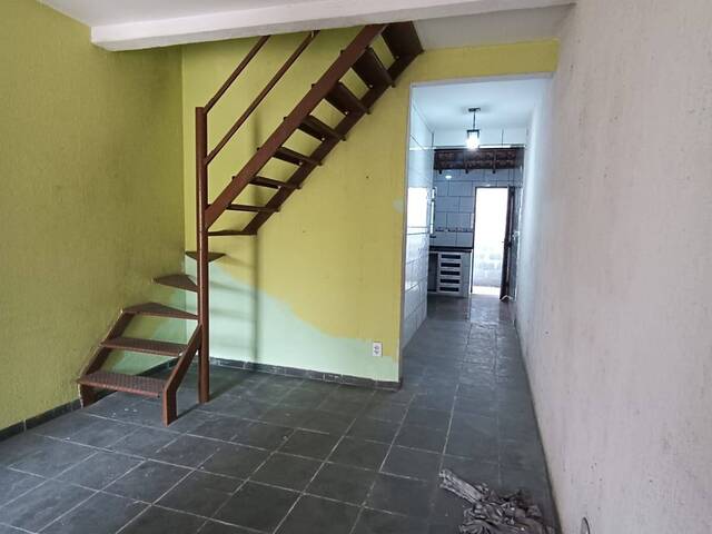 #327 - Casa para Venda em São Gonçalo - RJ - 2