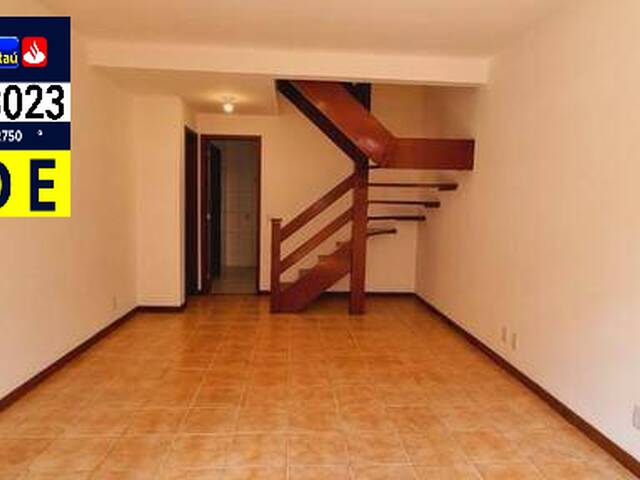 #446 - Casa para Venda em São Gonçalo - RJ - 2