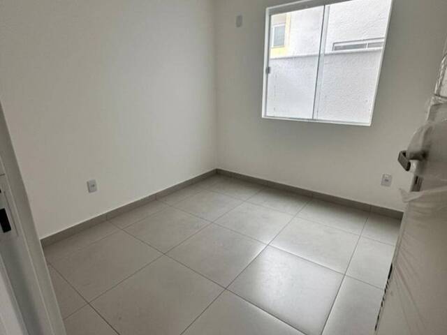 Apartamento para Venda em São Gonçalo - 4