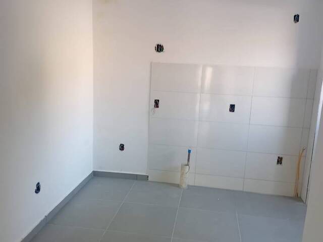 #243 - Apartamento para Venda em São Gonçalo - RJ - 2